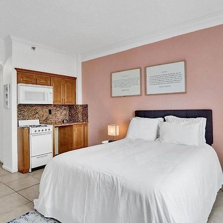 Beach Front Suite At Hollywood Beach Resort, Direct Beach Access, Swimming Pool Exterior foto